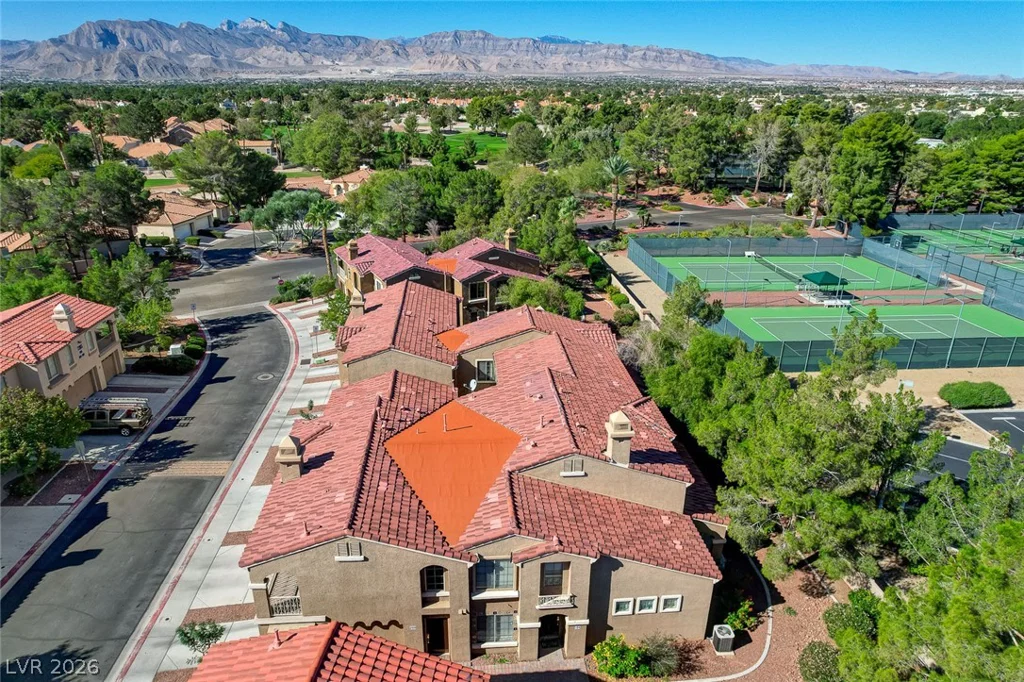 7320 Camrose Ridge, Las Vegas, NV 89149
