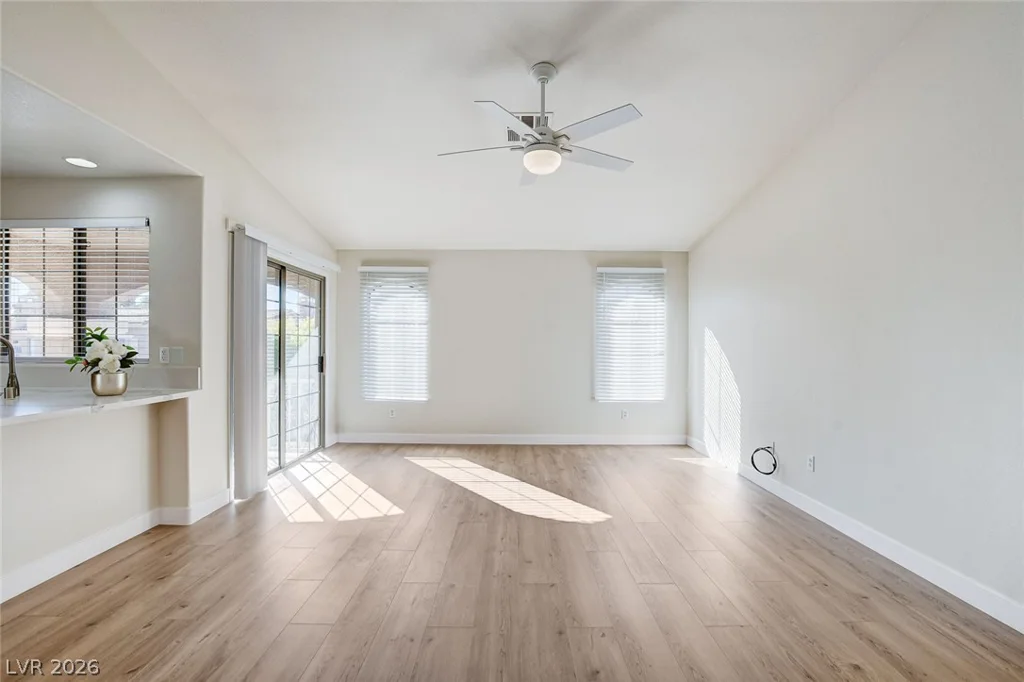 7320 Camrose Ridge, Las Vegas, NV 89149