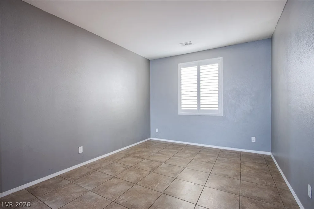 10633 Mount Blackburn, Las Vegas, NV 89166