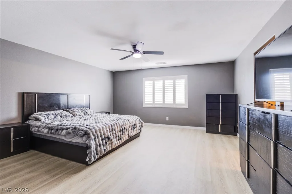 10633 Mount Blackburn, Las Vegas, NV 89166
