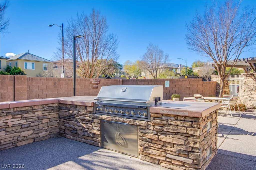 10633 Mount Blackburn, Las Vegas, NV 89166