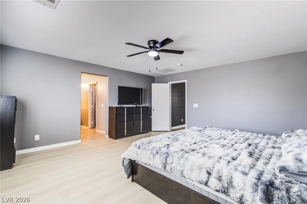10633 Mount Blackburn, Las Vegas, NV 89166