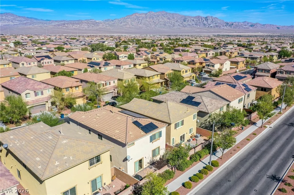 10633 Mount Blackburn, Las Vegas, NV 89166