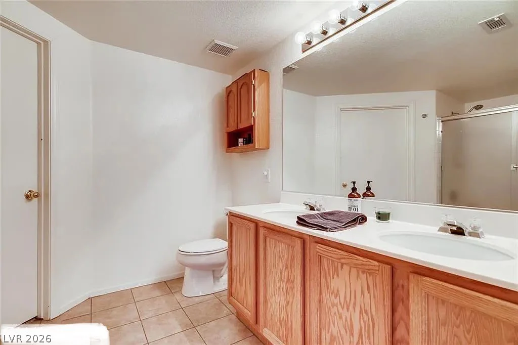 2053 Jade Creek, Las Vegas, NV 89117