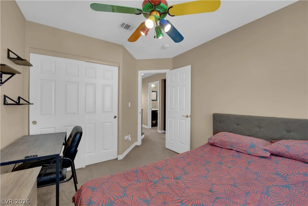 9127 Lava Bluff, Las Vegas, NV 89123