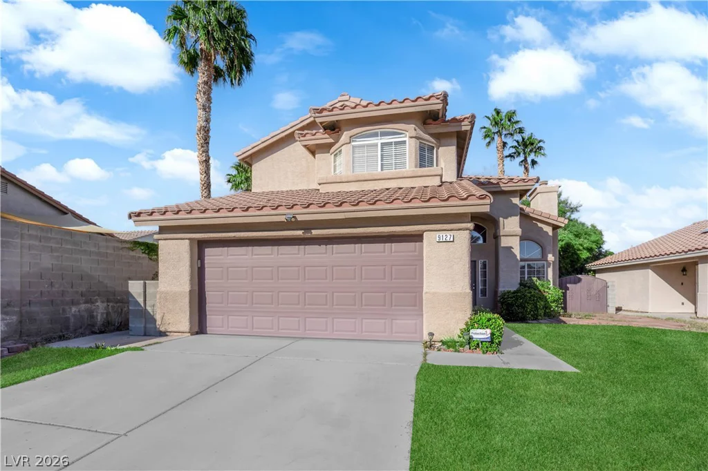 9127 Lava Bluff, Las Vegas, NV 89123