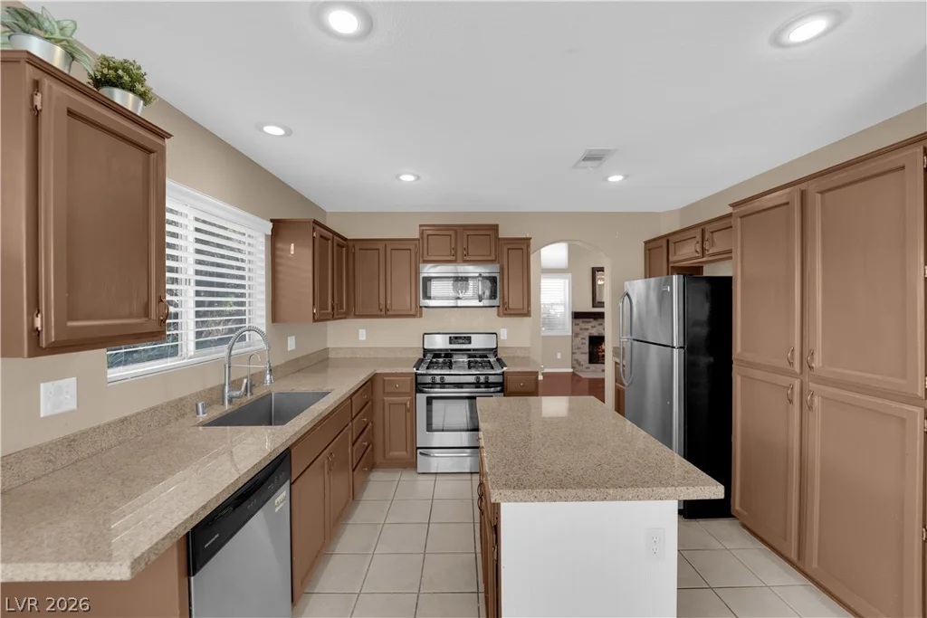 9127 Lava Bluff, Las Vegas, NV 89123