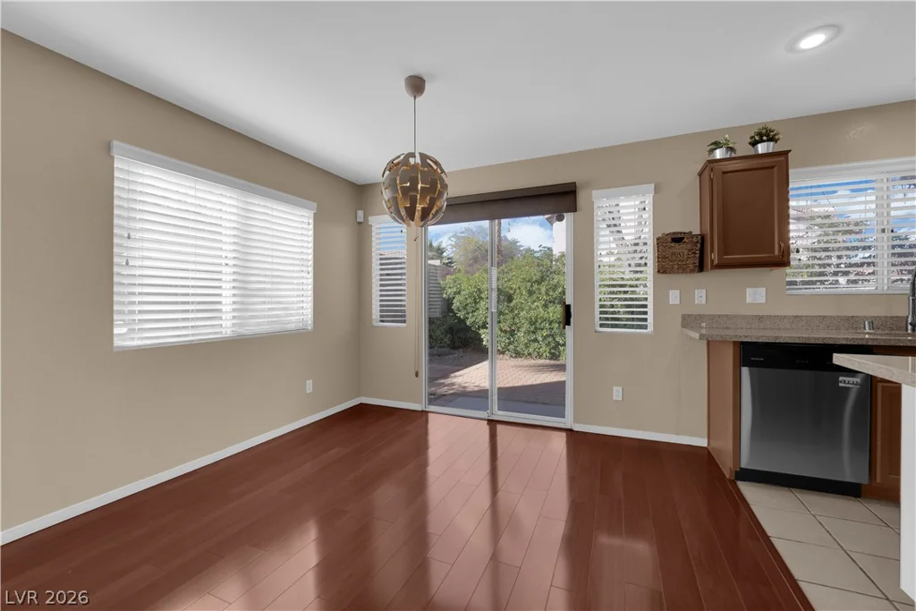 9127 Lava Bluff, Las Vegas, NV 89123