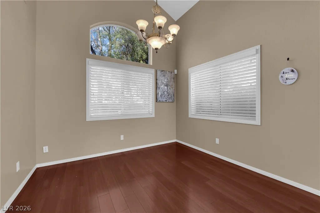 9127 Lava Bluff, Las Vegas, NV 89123