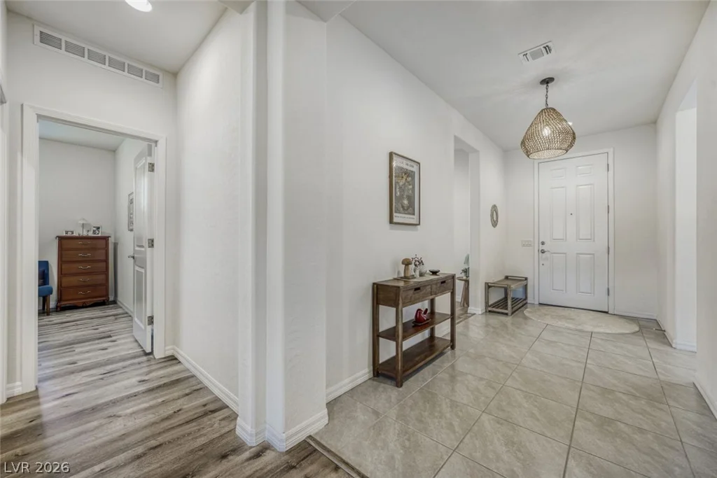 10594 Skye Arroyo, Las Vegas, NV 89166