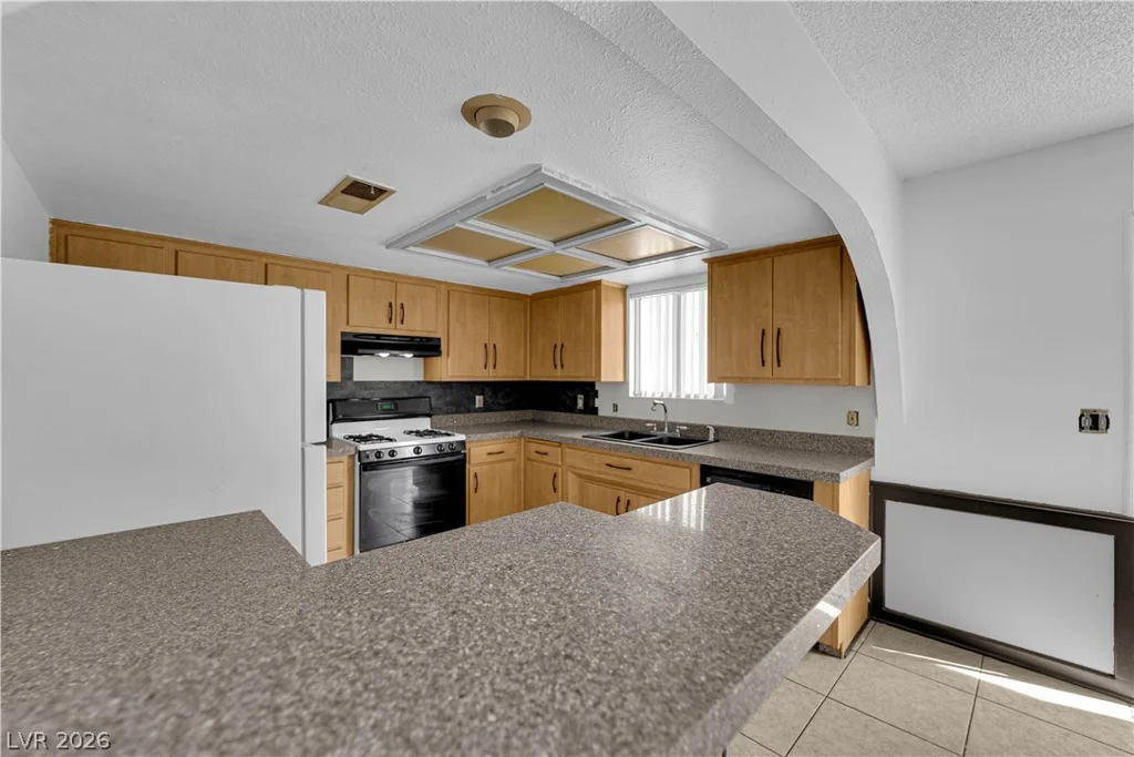 416 Barrett, Henderson, NV 89011