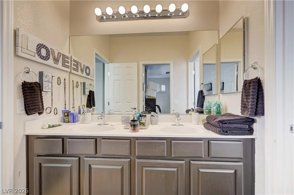 10649 Olympic Pine, Las Vegas, NV 89135