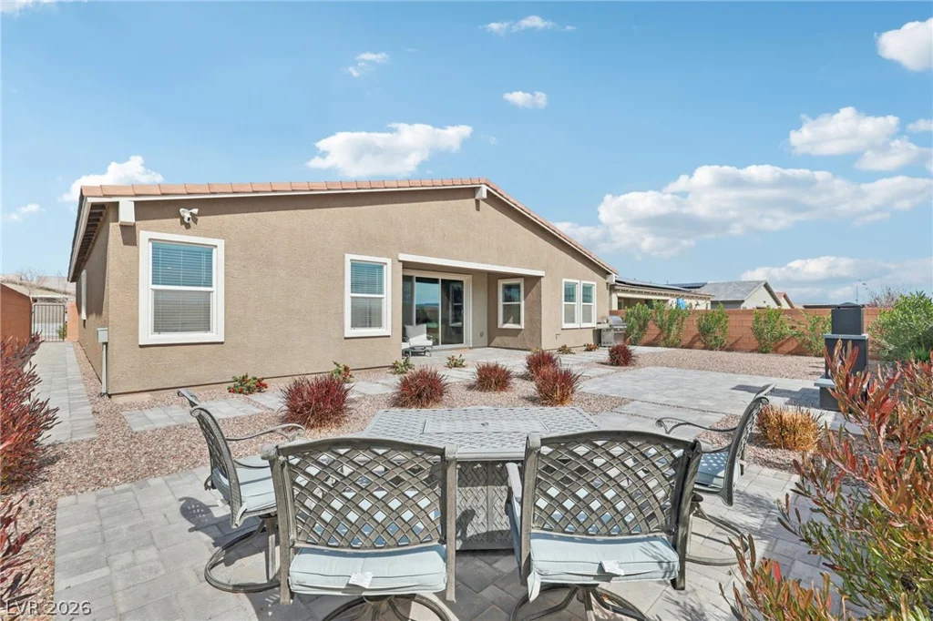 6261 Lamont Hills, Las Vegas, NV 89139