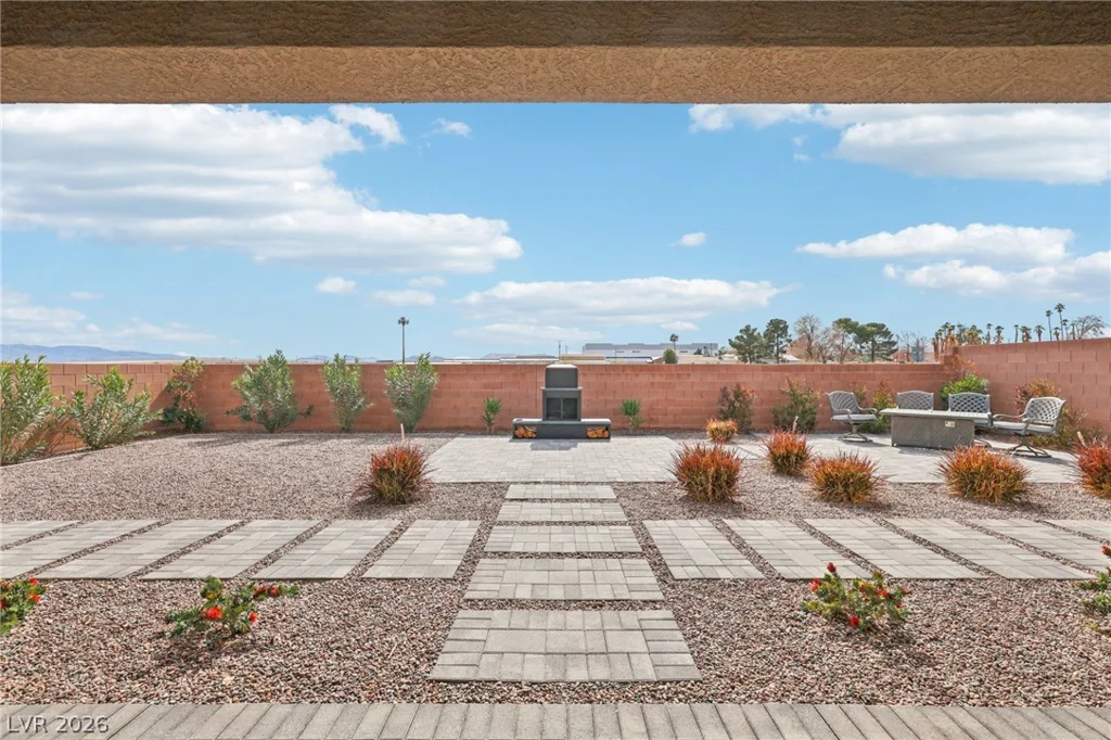 6261 Lamont Hills, Las Vegas, NV 89139