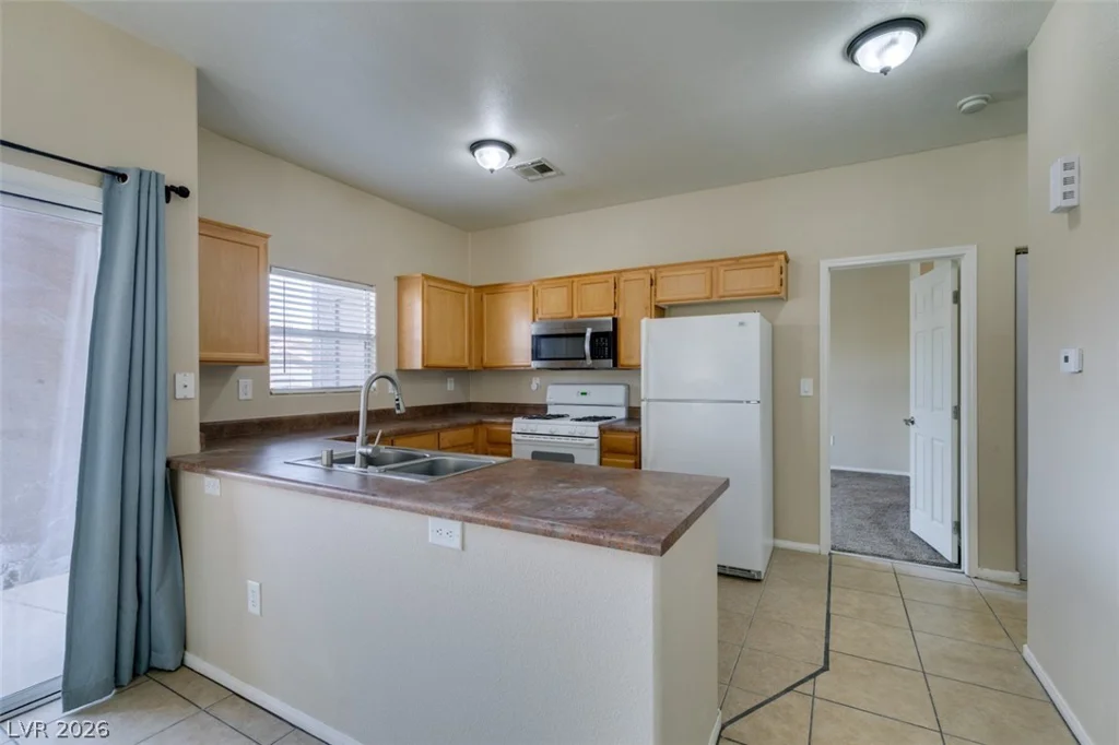 3812 Ormond Beach, Las Vegas, NV 89129