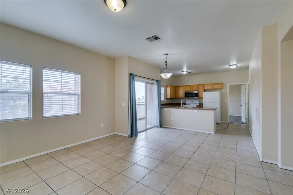 3812 Ormond Beach, Las Vegas, NV 89129