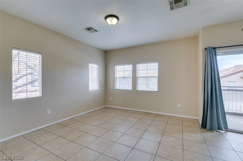 3812 Ormond Beach, Las Vegas, NV 89129