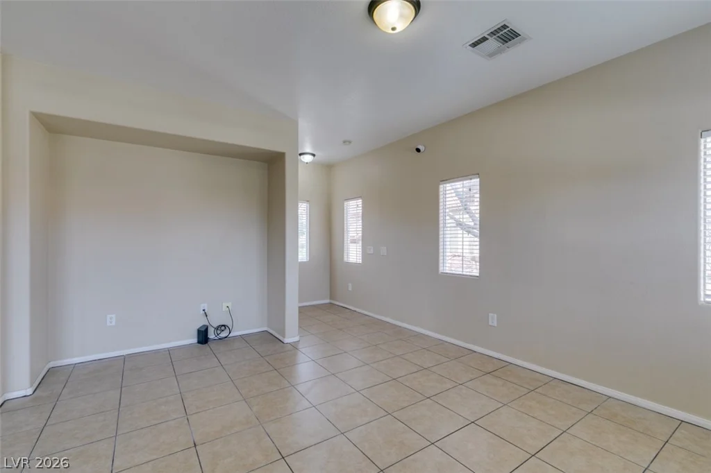 3812 Ormond Beach, Las Vegas, NV 89129