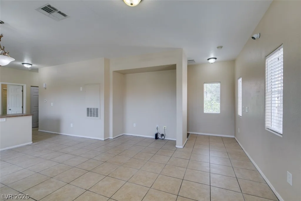 3812 Ormond Beach, Las Vegas, NV 89129
