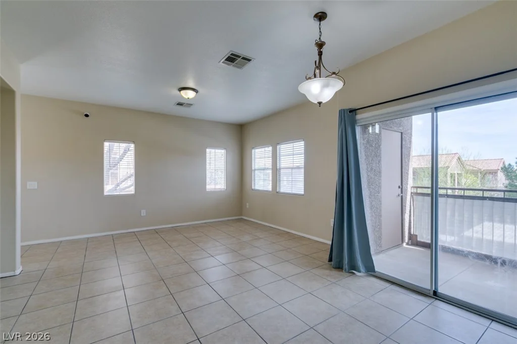 3812 Ormond Beach, Las Vegas, NV 89129