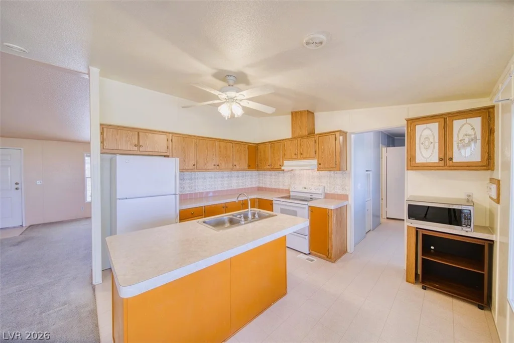 3260 Pittman, Pahrump, NV 89060