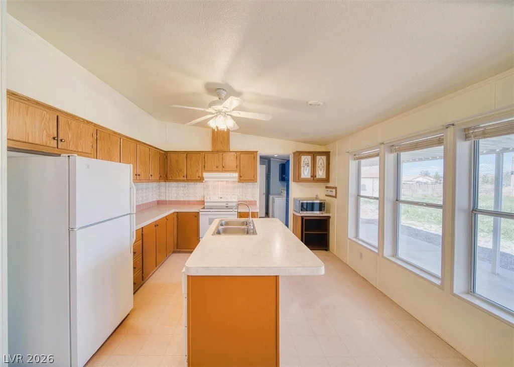 3260 Pittman, Pahrump, NV 89060