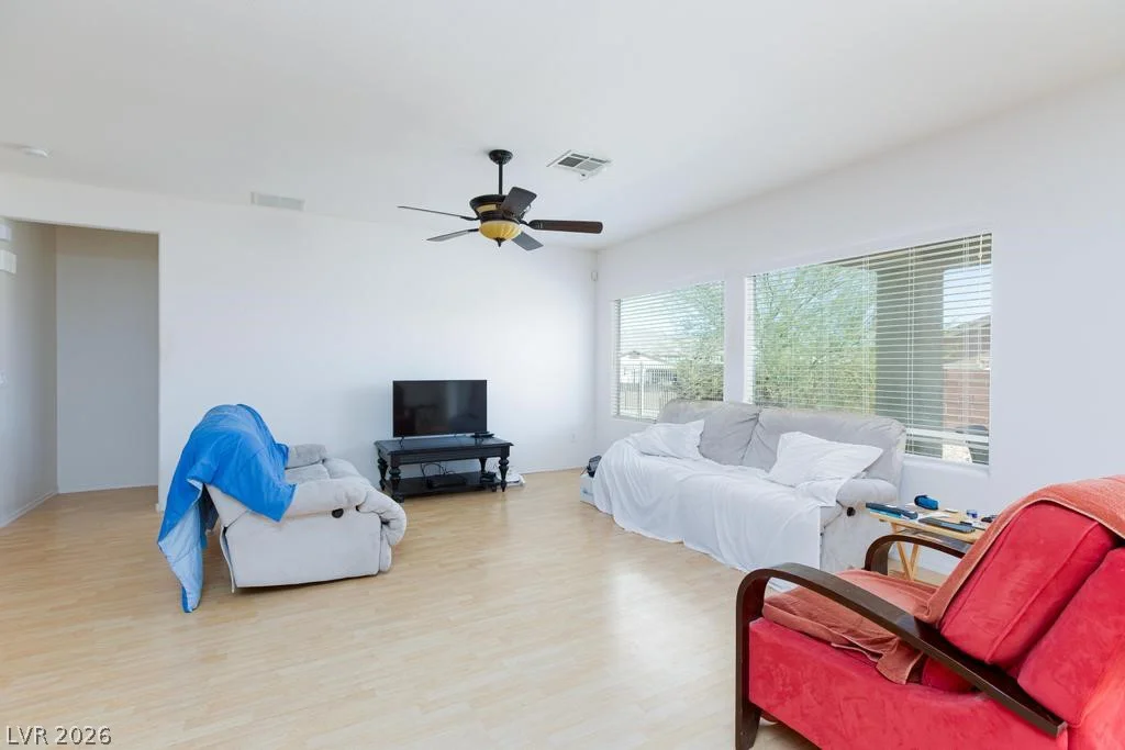 7716 Homing Pigeon, North Las Vegas, NV 89084
