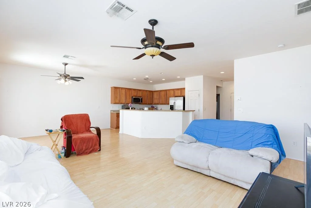 7716 Homing Pigeon, North Las Vegas, NV 89084