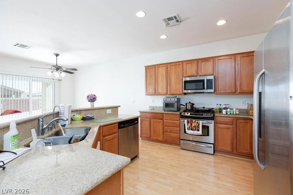 7716 Homing Pigeon, North Las Vegas, NV 89084