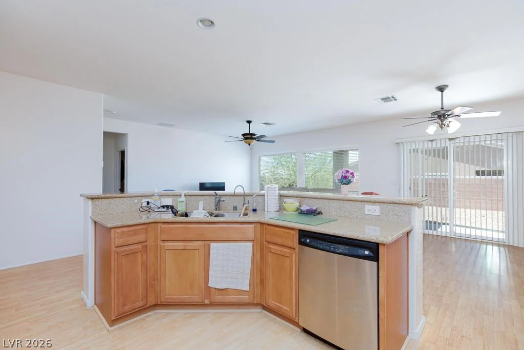 7716 Homing Pigeon, North Las Vegas, NV 89084