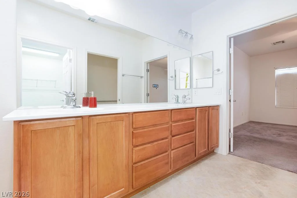 7716 Homing Pigeon, North Las Vegas, NV 89084