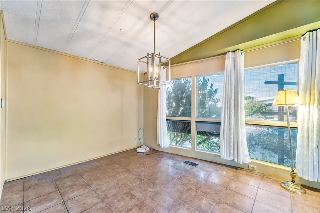 3530 Katmai, Las Vegas, NV 89122
