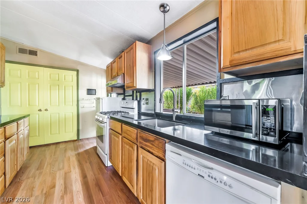 3530 Katmai, Las Vegas, NV 89122