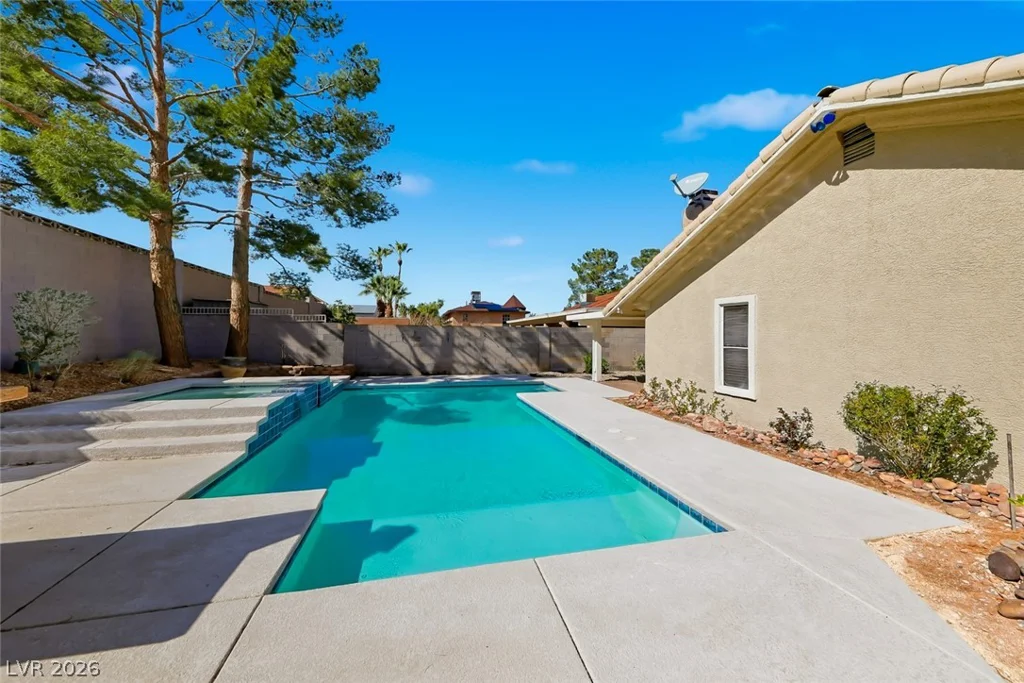 434 Crestway, Henderson, NV 89015