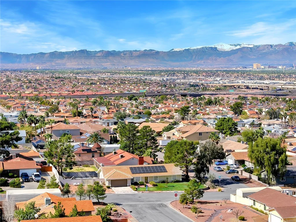 434 Crestway, Henderson, NV 89015
