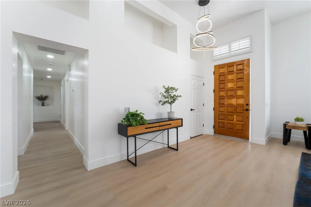 2528 Sunup, Las Vegas, NV 89134