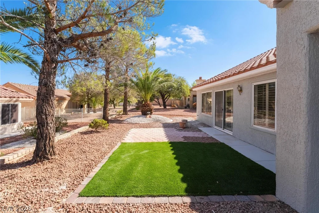 2528 Sunup, Las Vegas, NV 89134