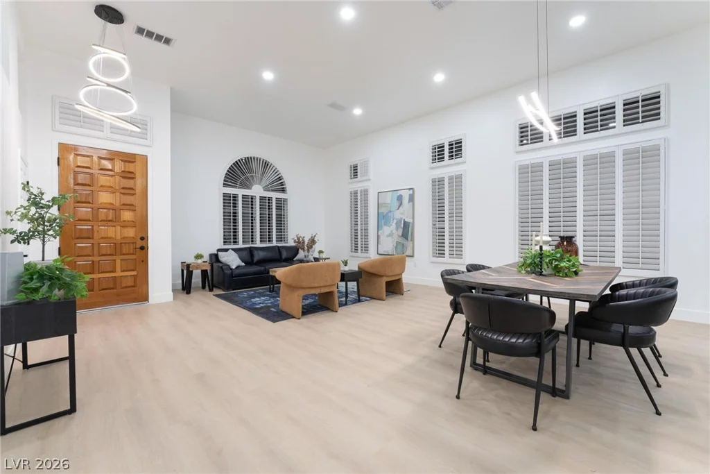 2528 Sunup, Las Vegas, NV 89134