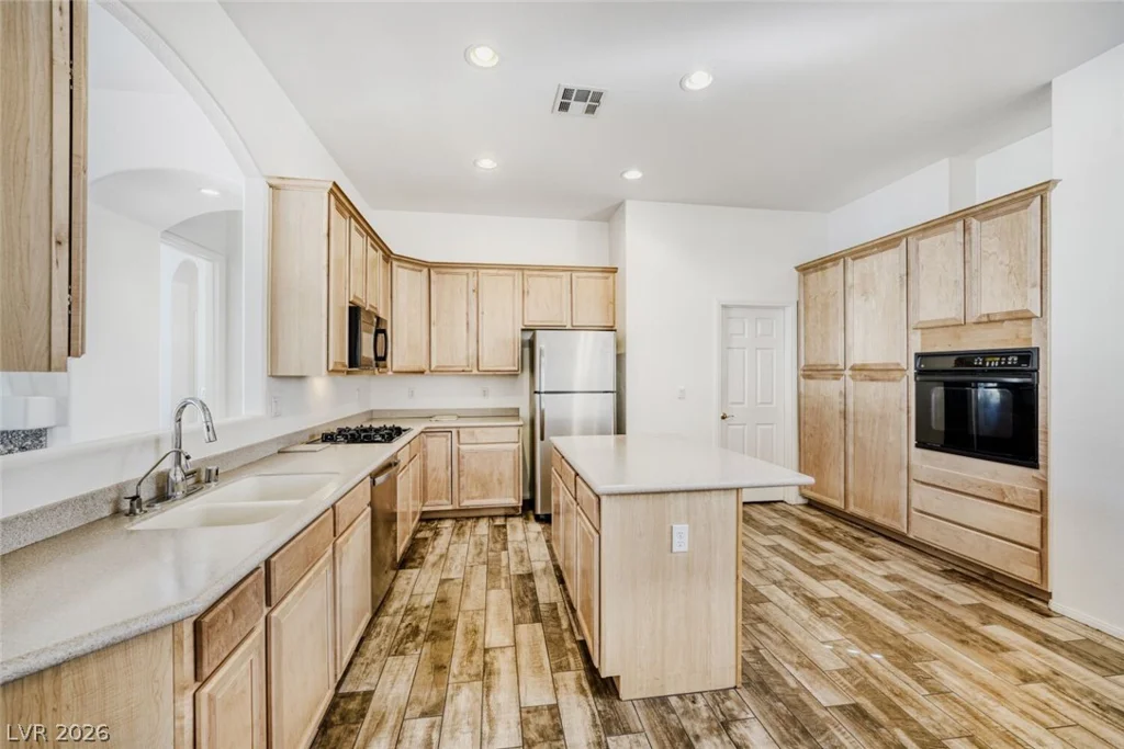 10668 Arundel, Las Vegas, NV 89135