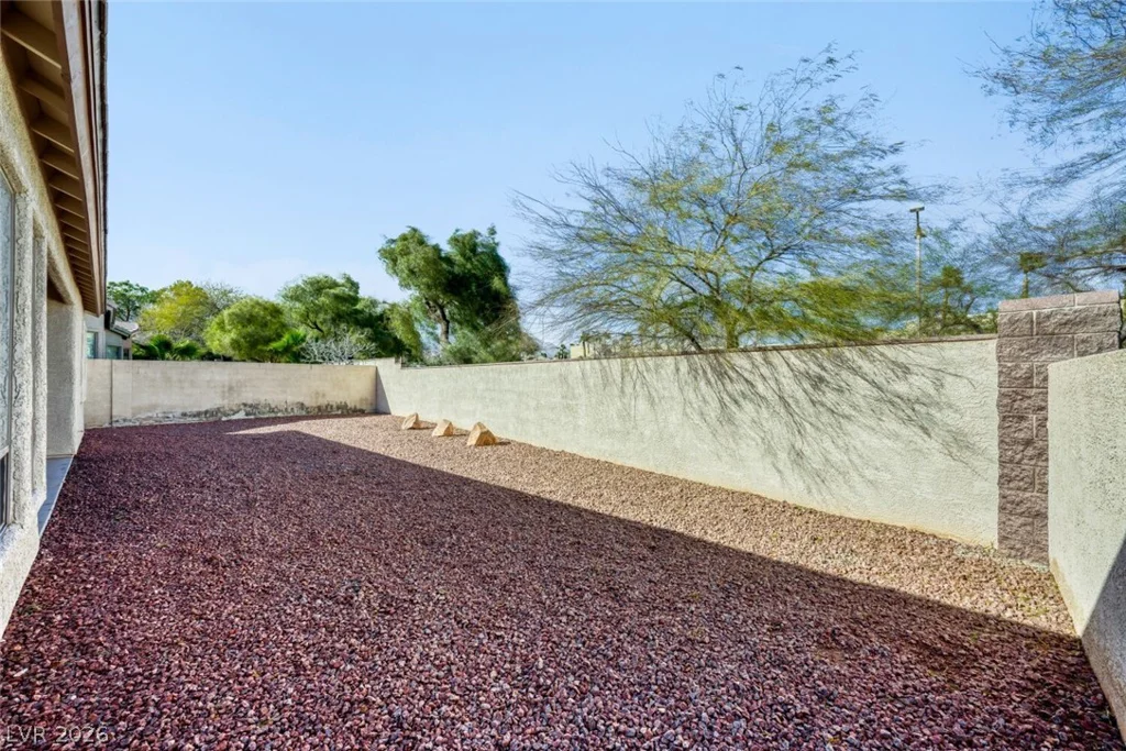 10668 Arundel, Las Vegas, NV 89135