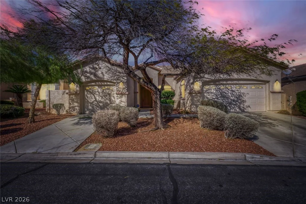 10668 Arundel, Las Vegas, NV 89135