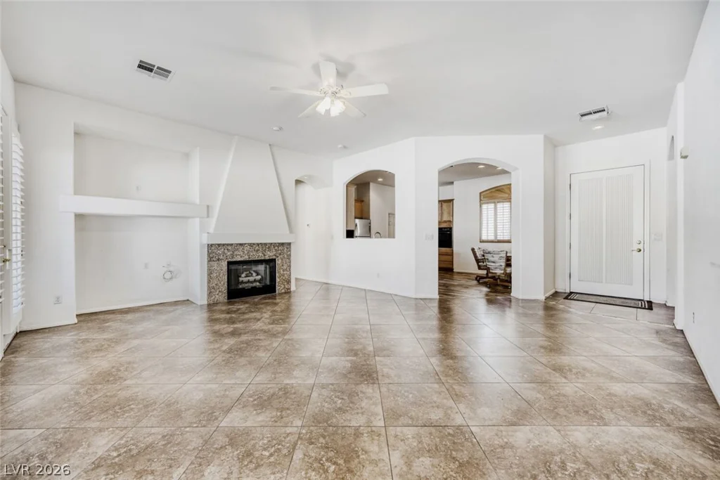 10668 Arundel, Las Vegas, NV 89135