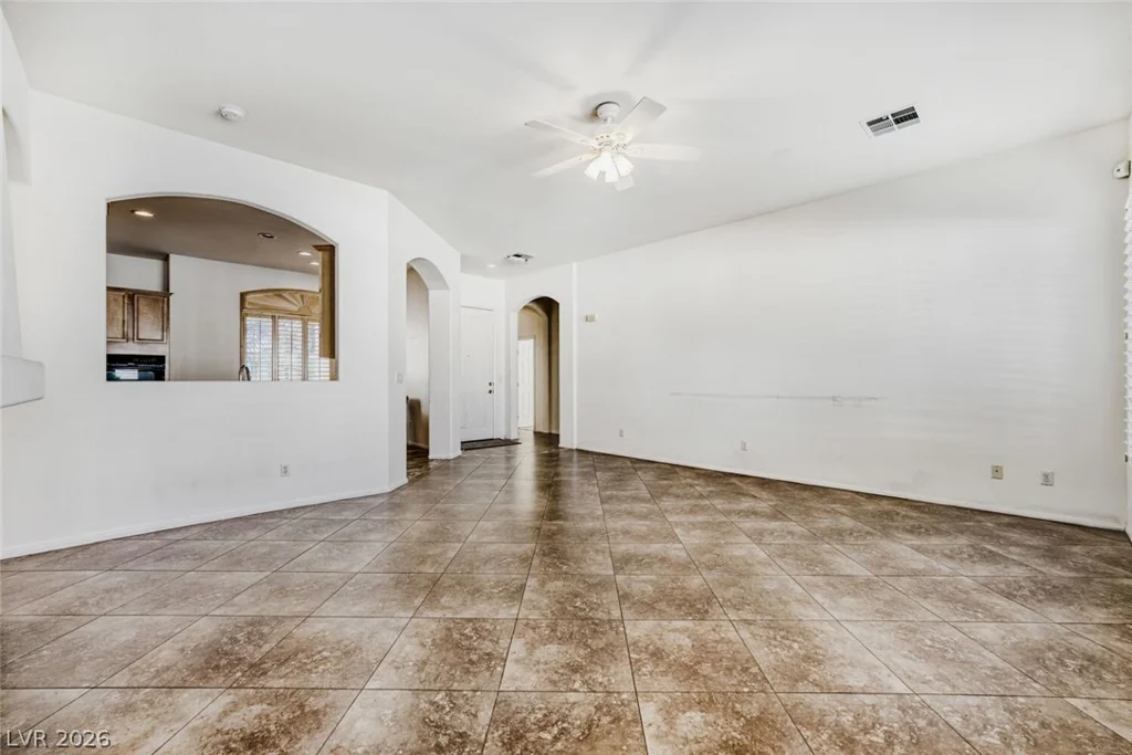 10668 Arundel, Las Vegas, NV 89135