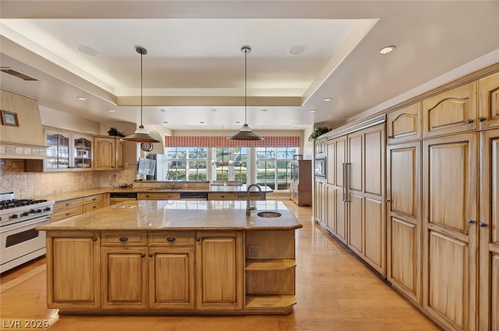 22 Burning Tree, Las Vegas, NV 89113