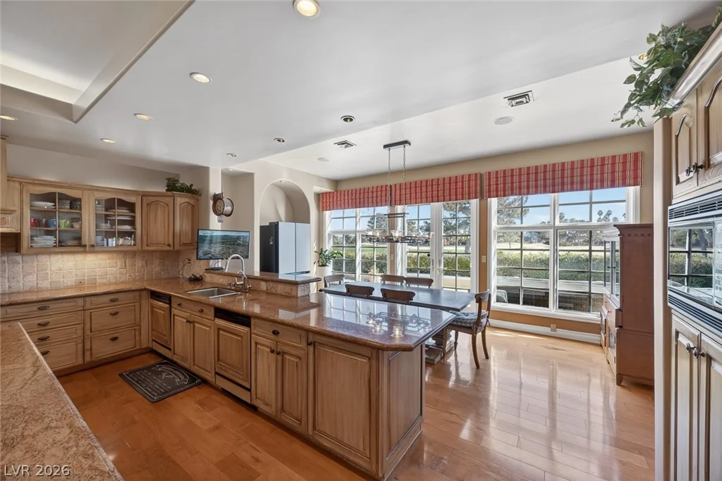 22 Burning Tree, Las Vegas, NV 89113