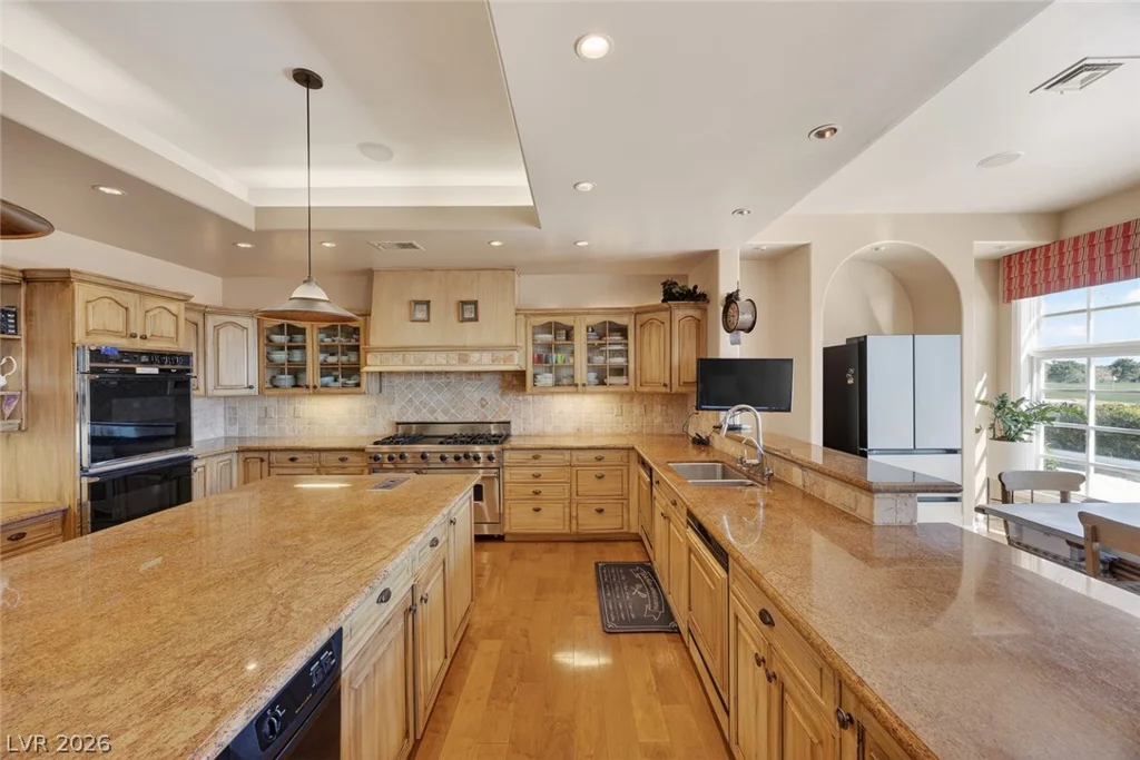 22 Burning Tree, Las Vegas, NV 89113