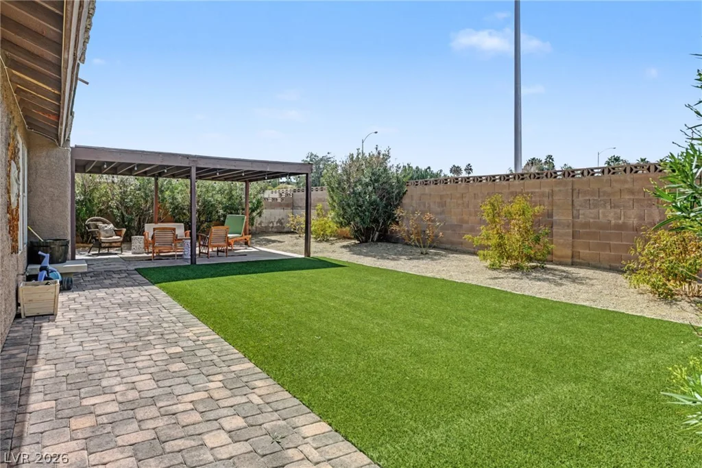 7971 Crystal Haven, Las Vegas, NV 89123