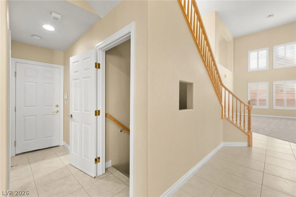 8054 Planting Fields, Las Vegas, NV 89117