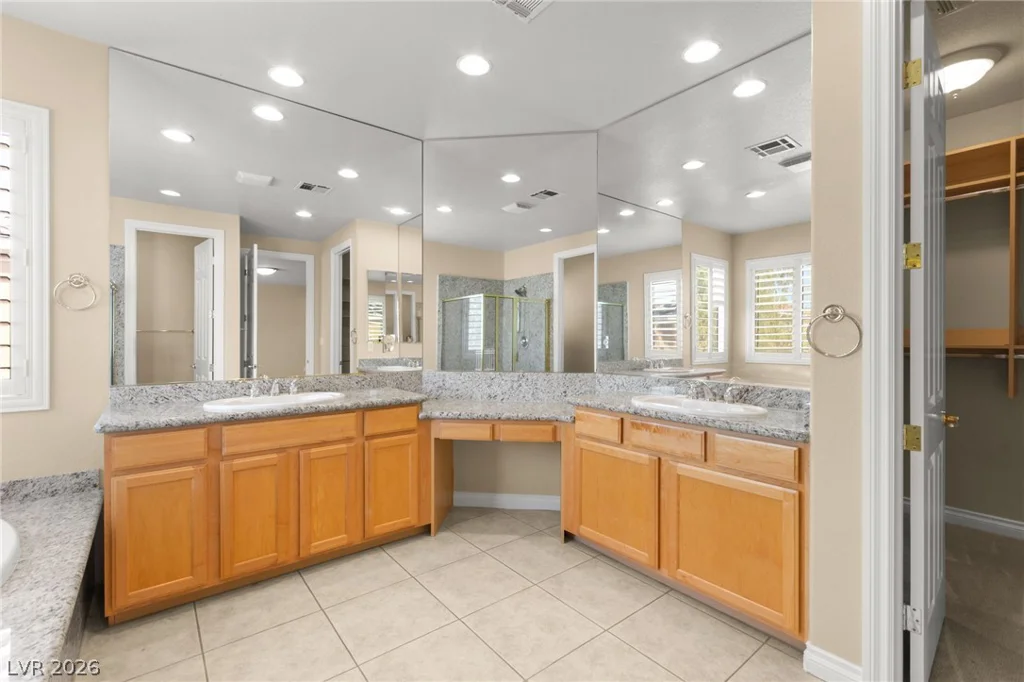 8054 Planting Fields, Las Vegas, NV 89117