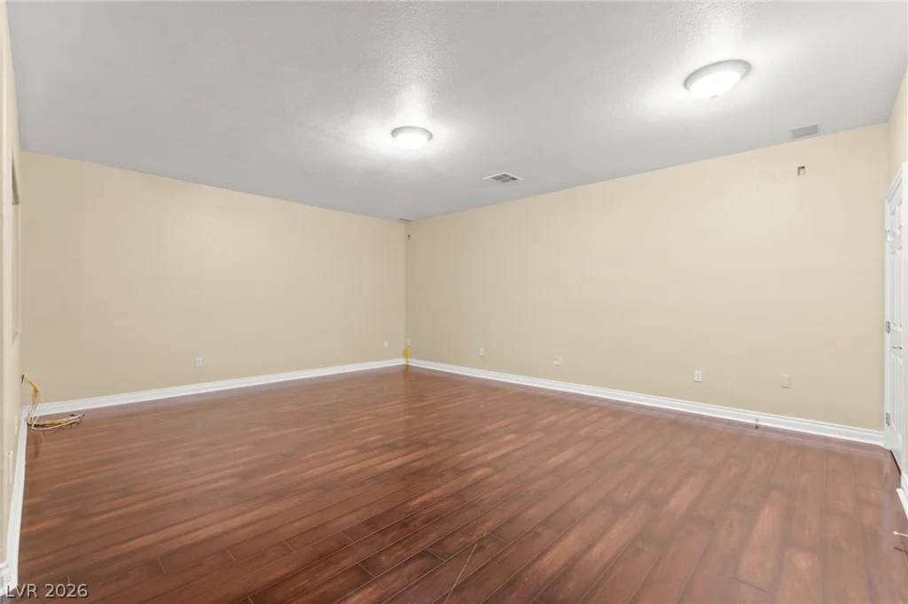8054 Planting Fields, Las Vegas, NV 89117